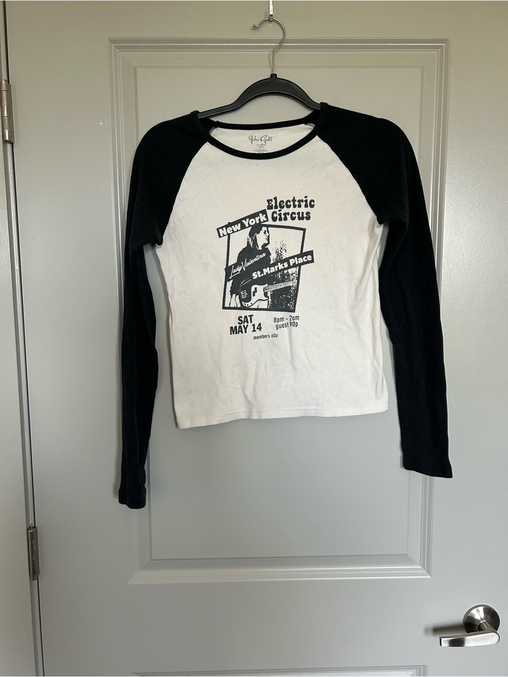 Brandy Melville Black & White Raglan Graphic Long-Sleeve Tee